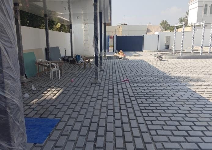 Interlock paving to courtyard